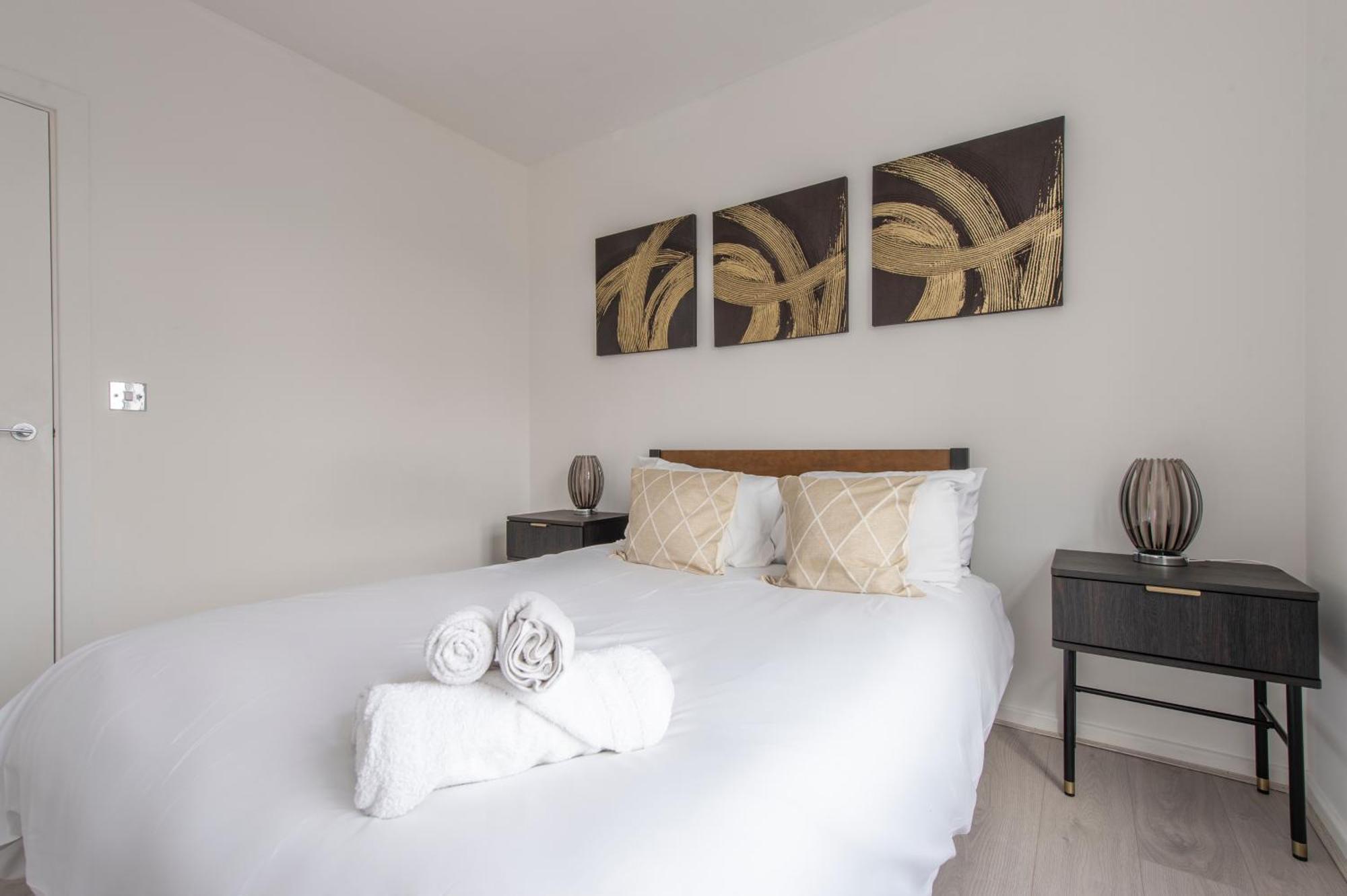 Modern Luxury Apartment By Bow Road Station London Eksteriør bilde