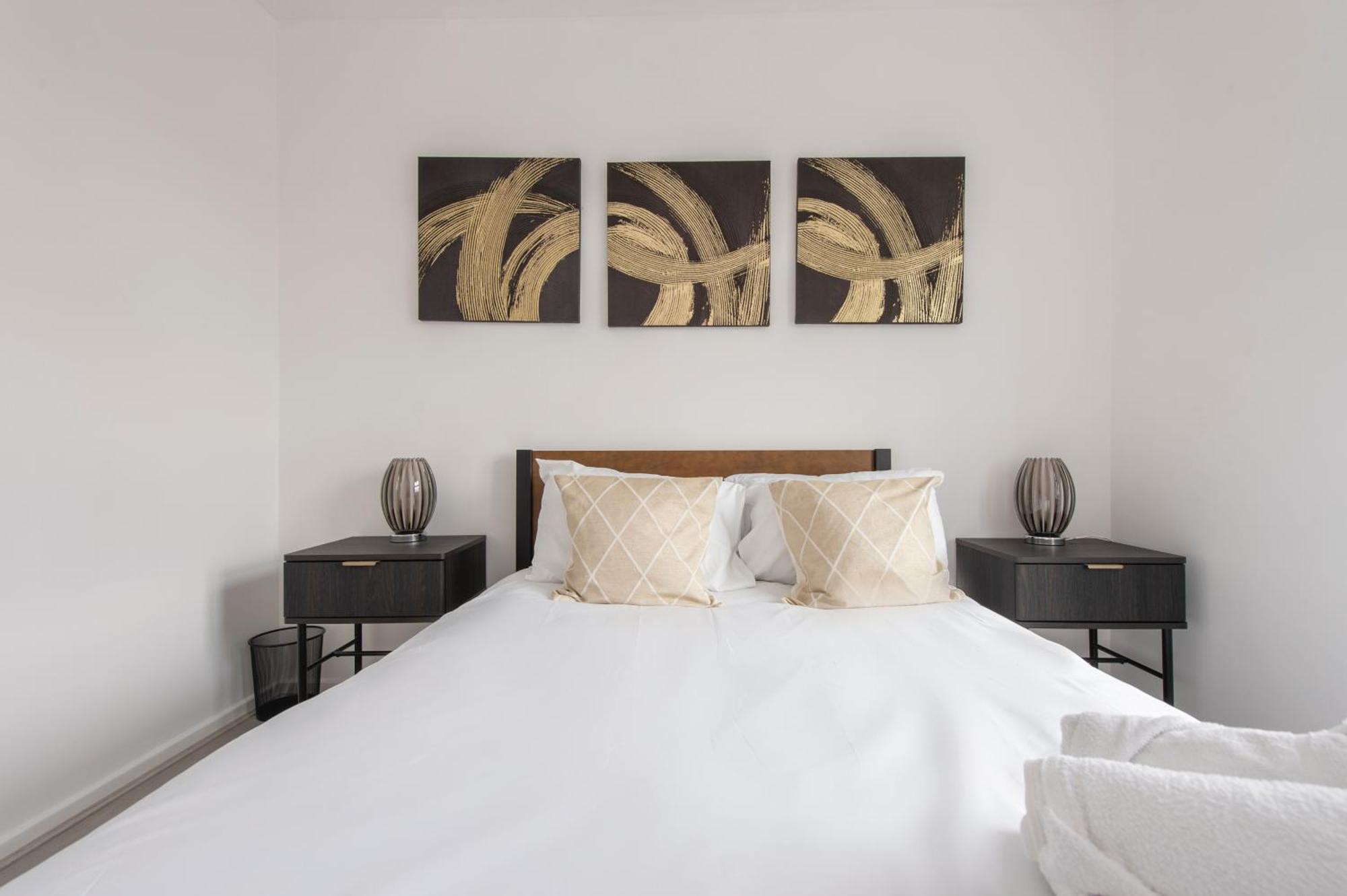 Modern Luxury Apartment By Bow Road Station London Eksteriør bilde